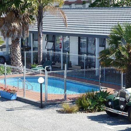 Mana-Nui Motel Whitianga Quarto foto