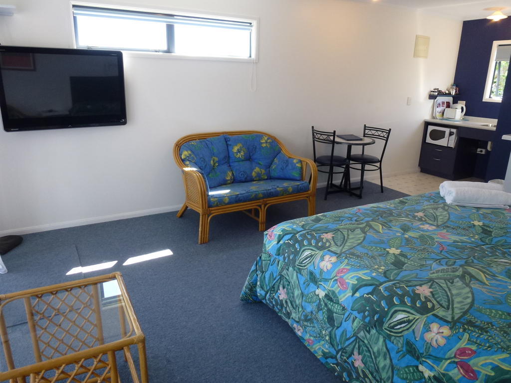 Mana-Nui Motel Whitianga Quarto foto