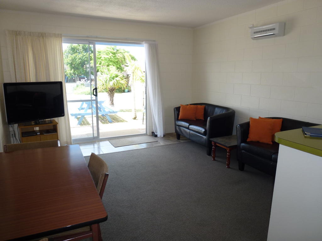 Mana-Nui Motel Whitianga Quarto foto
