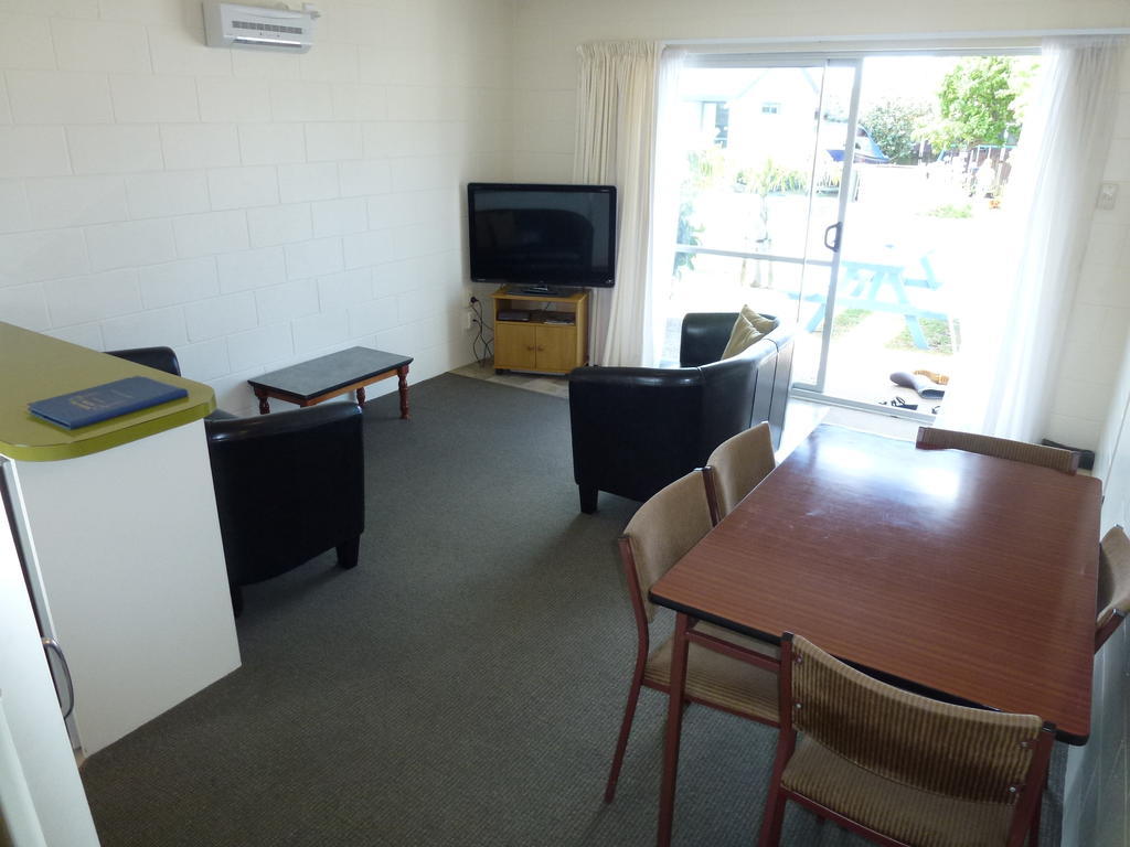 Mana-Nui Motel Whitianga Quarto foto