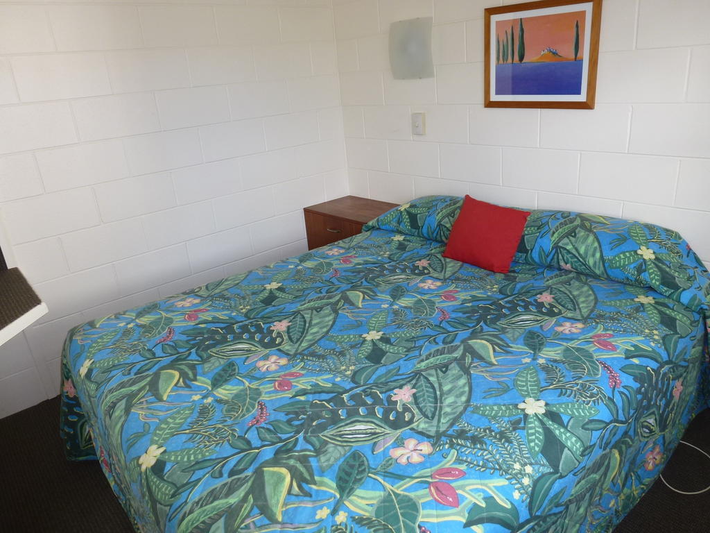 Mana-Nui Motel Whitianga Quarto foto