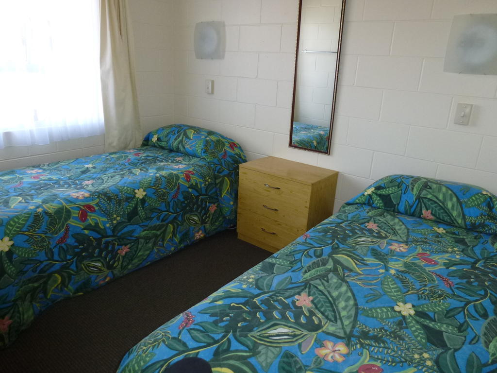 Mana-Nui Motel Whitianga Quarto foto