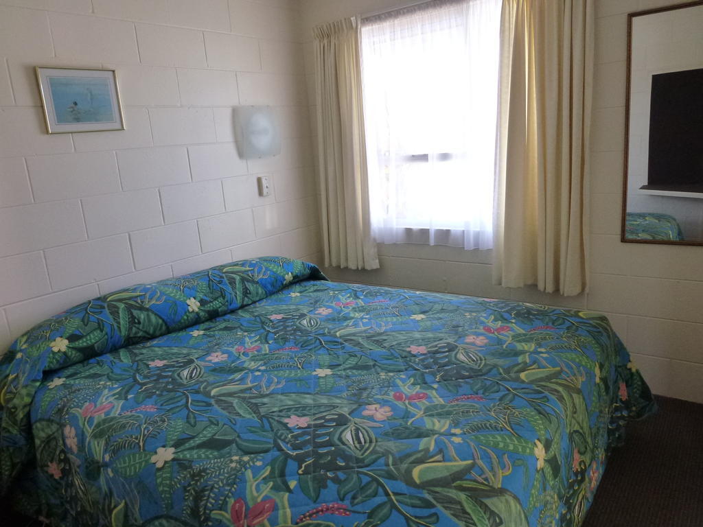 Mana-Nui Motel Whitianga Quarto foto